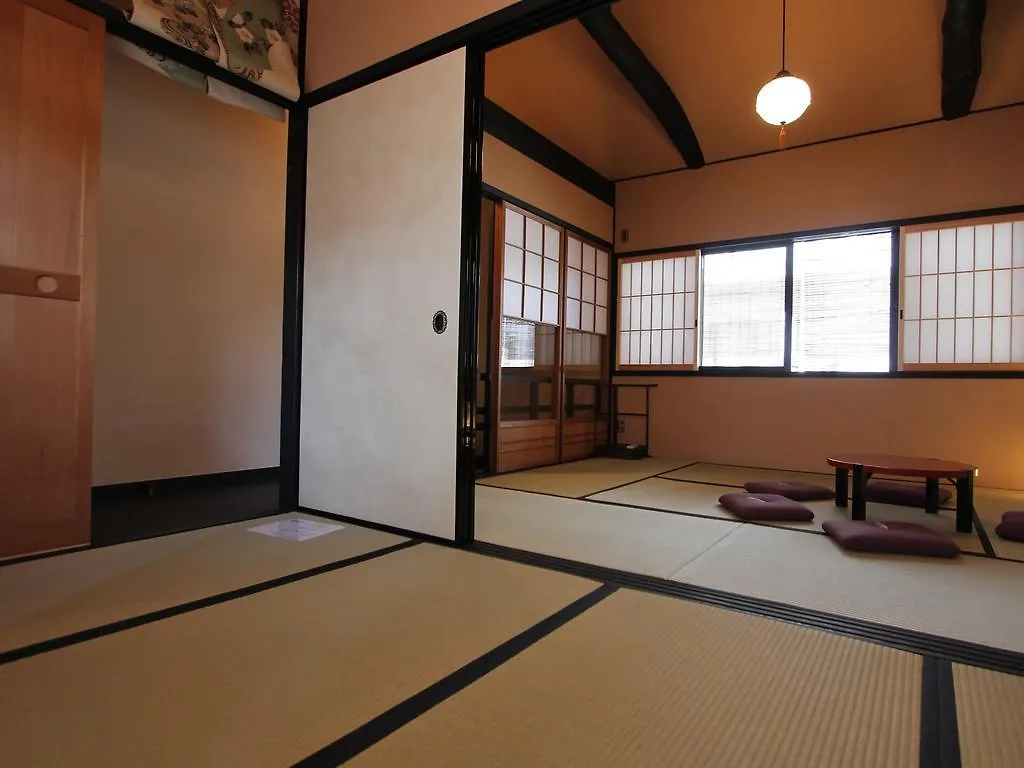 Brian Machiya Inn Kyōto 0*,  Japan