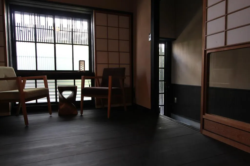 Brian Machiya Inn Kyōto 0*,  Japan